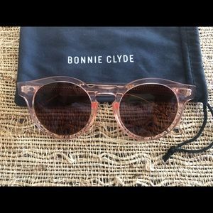 NWOT Bonnie Clyde Hill Sunglasses